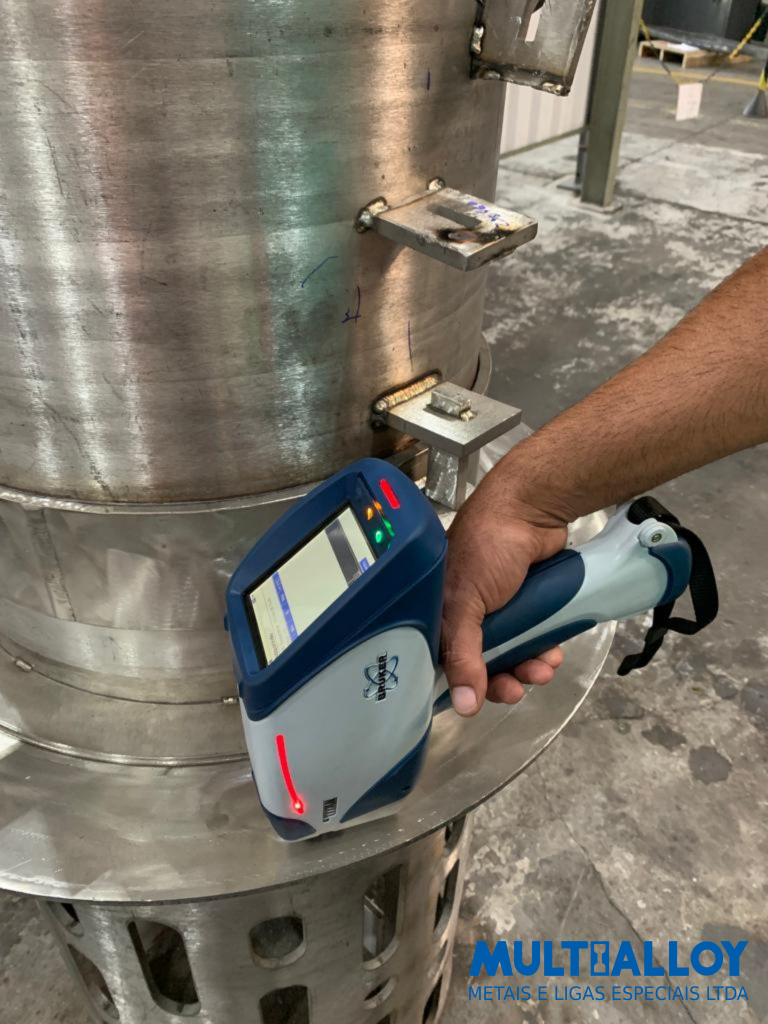 PMI na Metalurgia: Garantia de Composição e Qualidade